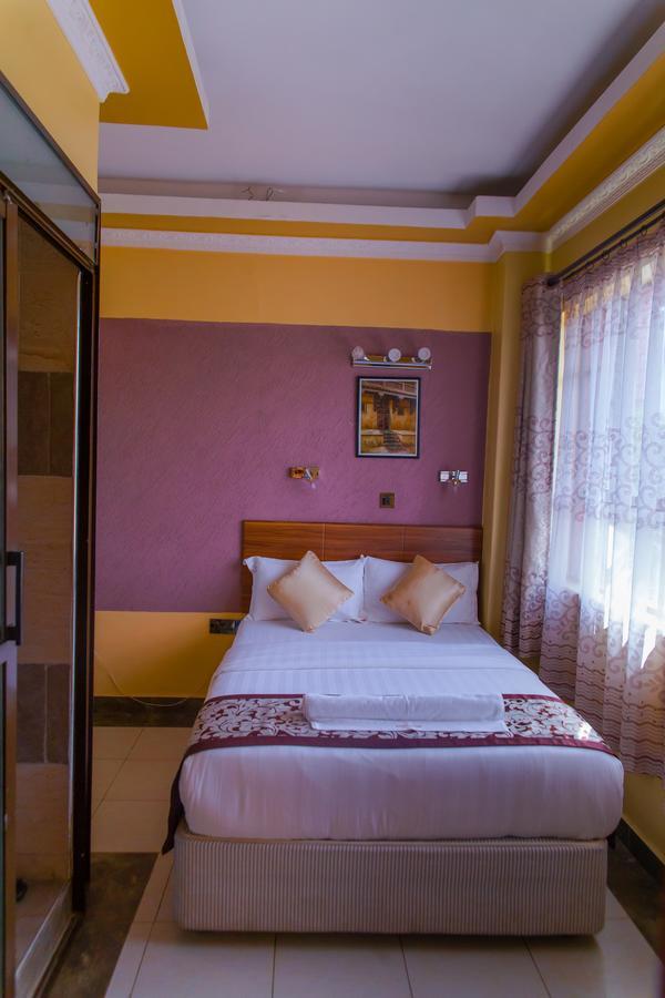 Enkare Hotel Nairobi Extérieur photo